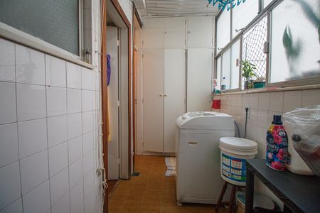 Apartamento à venda com 120m², 4 quartos e 2 vagas Apartamento à venda com 120m², 4 quartos e 2 vagasÁrea de Serviço