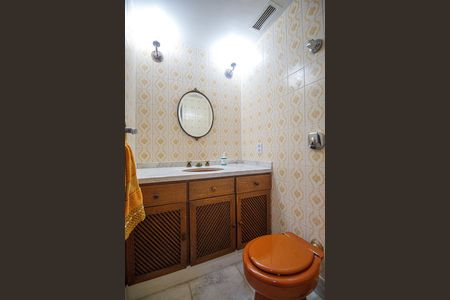 Apartamento à venda com 120m², 4 quartos e 2 vagas Apartamento à venda com 120m², 4 quartos e 2 vagasLavabo