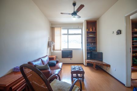 Apartamento à venda com 120m², 4 quartos e 2 vagas Apartamento à venda com 120m², 4 quartos e 2 vagasQuarto 2