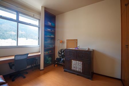 Apartamento à venda com 120m², 4 quartos e 2 vagas Apartamento à venda com 120m², 4 quartos e 2 vagasQuarto 3
