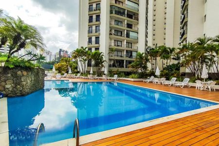 Apartamento à venda com 72m², 3 quartos e 1 vagaPiscina