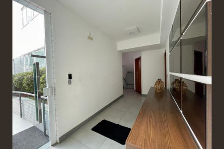 Apartamento para alugar com 100m², 3 quartos e 2 vagasHall de entrada