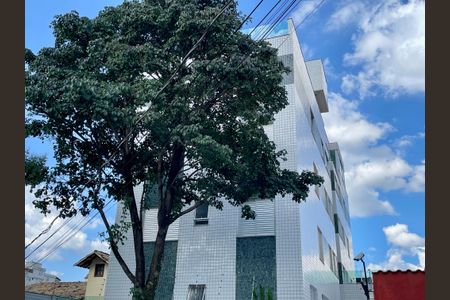 Apartamento para alugar com 100m², 3 quartos e 2 vagasFachada