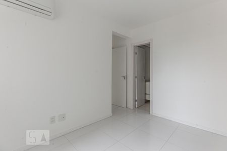 Sala de apartamento para alugar com 2 quartos, 55m² em Floresta, Porto Alegre