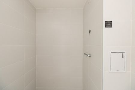 Studio para alugar com 32m², 1 quarto e sem vaga Studio para alugar com 32m², 1 quarto e sem vagaBanheiro