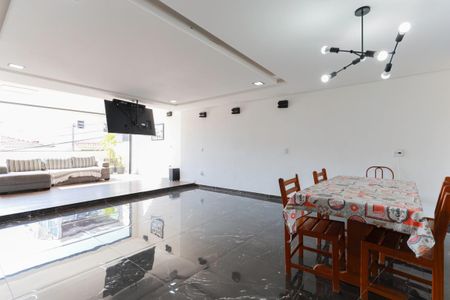 Casa para alugar com 280m², 3 quartos e 5 vagasSala de jantar