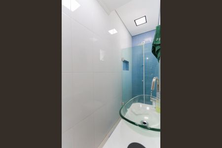 Casa para alugar com 280m², 3 quartos e 5 vagasBanheiro da piscina