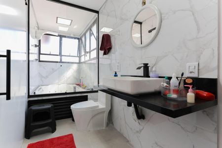 Casa para alugar com 280m², 3 quartos e 5 vagasBanheiro da suíte 1