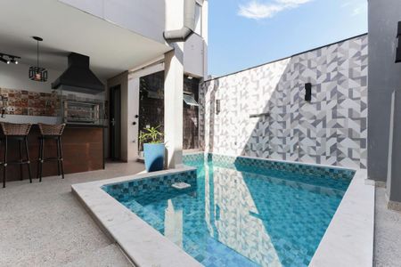 Casa para alugar com 280m², 3 quartos e 5 vagasPiscina