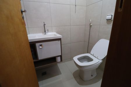 Lavabo de casa para alugar com 2 quartos, 176m² em Presidente Roosevelt, Uberlândia