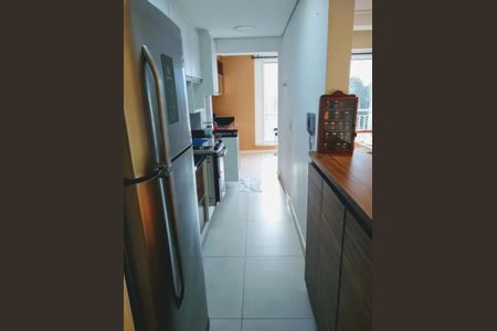 Cozinha de apartamento para alugar com 2 quartos, 49m² em Lageadinho, Cotia