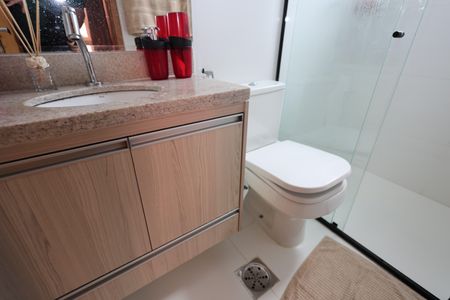 Apartamento para alugar com 57m², 2 quartos e 1 vagaBanheiro do Quarto 2