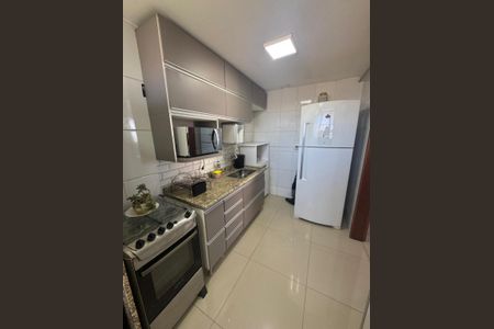 Apartamento para alugar com 56m², 2 quartos e 1 vaga Apartamento para alugar com 56m², 2 quartos e 1 vagaCozinha
