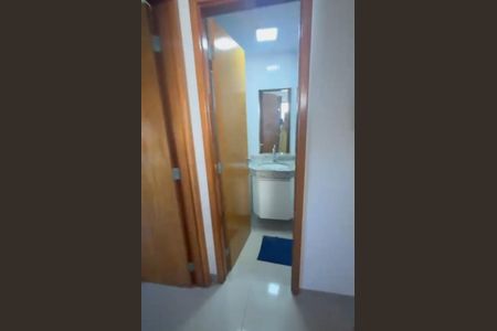 Apartamento para alugar com 56m², 2 quartos e 1 vaga Apartamento para alugar com 56m², 2 quartos e 1 vagaBanheiro