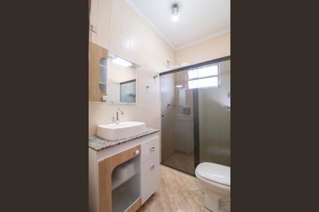 Casa à venda com 125m², 2 quartos e 2 vagas Casa à venda com 125m², 2 quartos e 2 vagasBanheiro 1