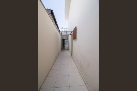 Casa à venda com 125m², 2 quartos e 2 vagas Casa à venda com 125m², 2 quartos e 2 vagasCorredor