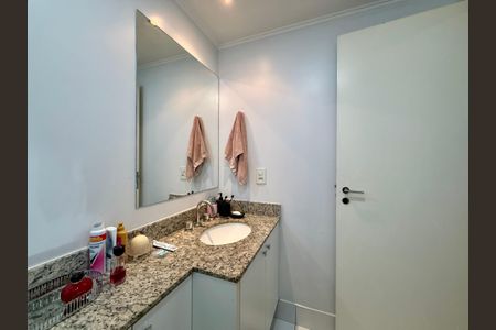 Apartamento à venda com 130m², 3 quartos e 2 vagasBanheiro Suíte