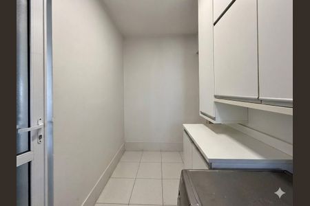 Apartamento à venda com 130m², 3 quartos e 2 vagasÁrea de Serviço