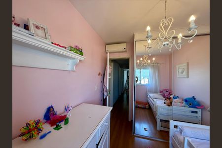 Apartamento à venda com 130m², 3 quartos e 2 vagasQuarto 2