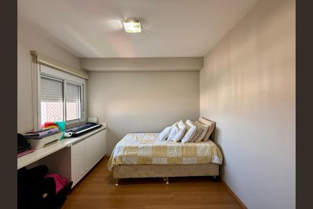 Apartamento à venda com 130m², 3 quartos e 2 vagasQuarto 3