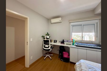 Apartamento à venda com 130m², 3 quartos e 2 vagasQuarto 3
