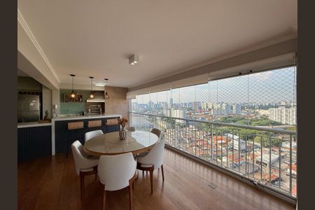 Apartamento à venda com 130m², 3 quartos e 2 vagasVaranda 