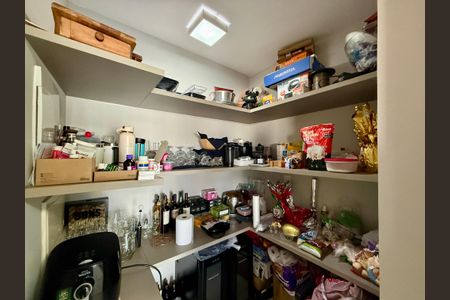 Apartamento à venda com 130m², 3 quartos e 2 vagasDespensa 