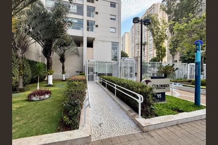 Apartamento à venda com 130m², 3 quartos e 2 vagasFachada 