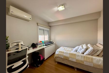 Apartamento à venda com 130m², 3 quartos e 2 vagasQuarto 3