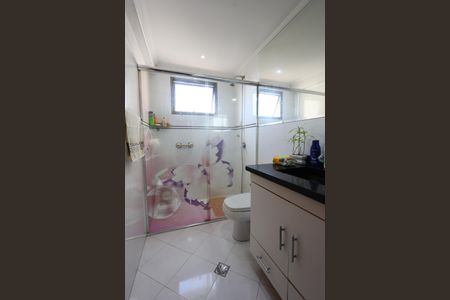 Apartamento à venda com 117m², 3 quartos e 2 vagasBanheiro da Suíte 1