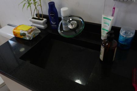 Apartamento à venda com 117m², 3 quartos e 2 vagasBanheiro da Suíte 1