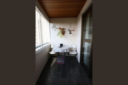 Apartamento à venda com 117m², 3 quartos e 2 vagasvaranda