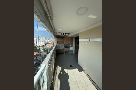 Apartamento à venda com 74m², 2 quartos e 2 vagasVaranda