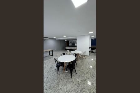 Apartamento à venda com 74m², 2 quartos e 2 vagasSalão de festas