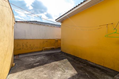 Casa para alugar com 112m², 2 quartos e sem vagaQuintal