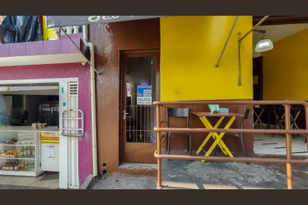 Casa para alugar com 112m², 2 quartos e sem vagaFachada