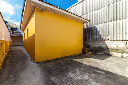 Casa para alugar com 112m², 2 quartos e sem vagaQuintal