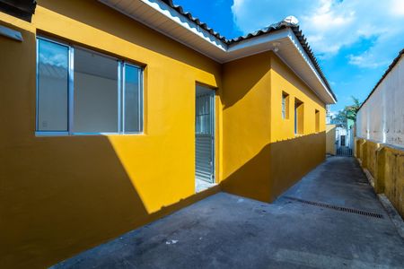 Casa para alugar com 112m², 2 quartos e sem vagaQuintal