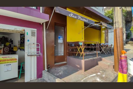 Casa para alugar com 112m², 2 quartos e sem vagaFachada