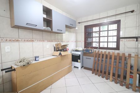 Casa à venda com 200m², 4 quartos e 3 vagasCozinha da casa dos fundos