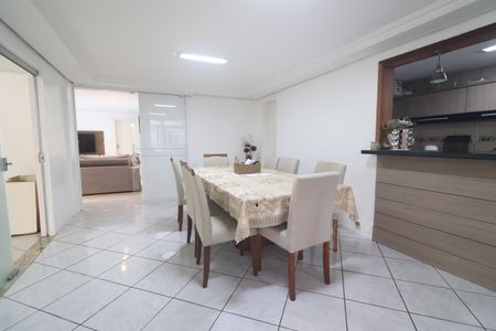 Casa à venda com 200m², 4 quartos e 3 vagasCozinha