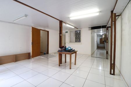 Casa para alugar com 210m², 4 quartos e 1 vagaÁrea de Serviço