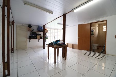 Casa para alugar com 210m², 4 quartos e 1 vagaÁrea de Serviço