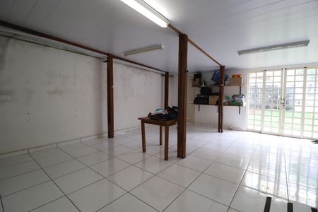 Casa para alugar com 210m², 4 quartos e 1 vagaÁrea de Serviço