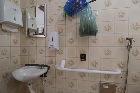 Casa para alugar com 210m², 4 quartos e 1 vagaBanheiro Social 2