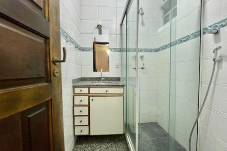 Apartamento para alugar com 80m², 2 quartos e 1 vagaBanheiro 