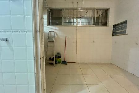 Apartamento para alugar com 80m², 2 quartos e 1 vagaÁrea de Serviço