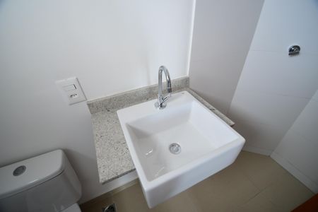 Apartamento à venda com 64m², 2 quartos e 1 vagaBanheiro Suíte