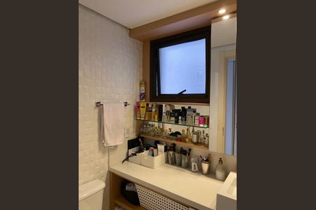 Apartamento para alugar com 95m², 3 quartos e 2 vagas Apartamento para alugar com 95m², 3 quartos e 2 vagasBanheiro