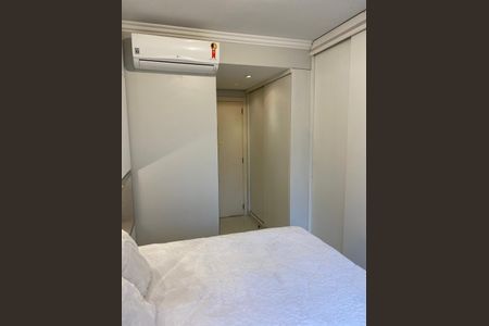 Apartamento para alugar com 95m², 3 quartos e 2 vagas Apartamento para alugar com 95m², 3 quartos e 2 vagasQuarto